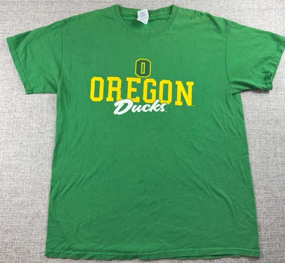 Oregon Ducks T Shirt Mens Large Green Yellow NCAA College Football Gildan